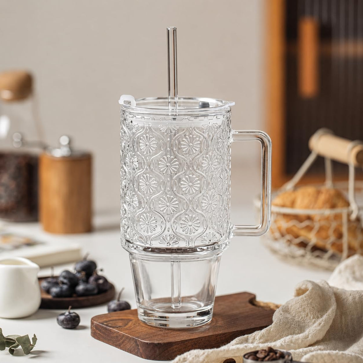 24 Oz Ribbed Glass Tumblers with Lids and Straws P31863
