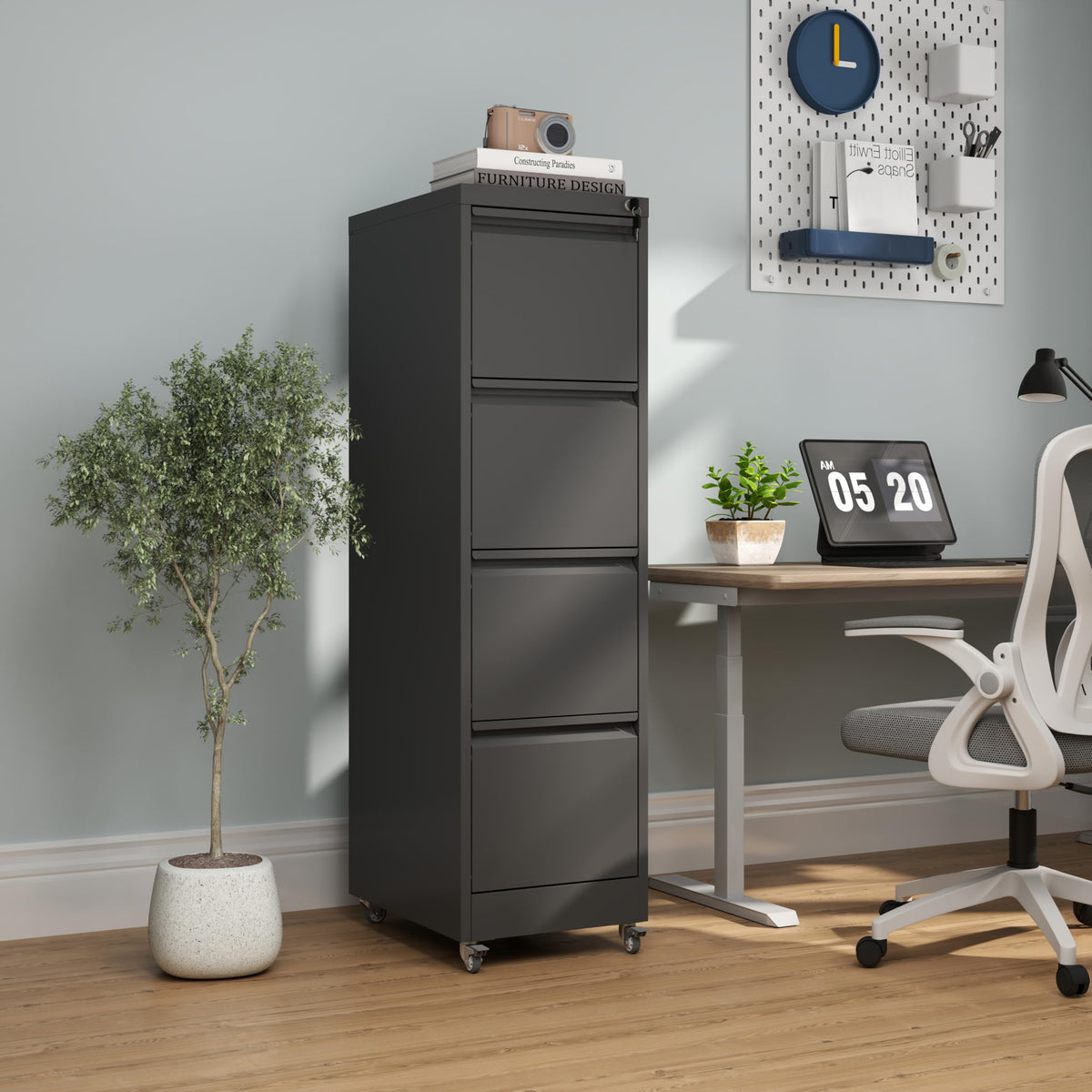 4 Drawer Locking File Cabinet with Wheels I75413